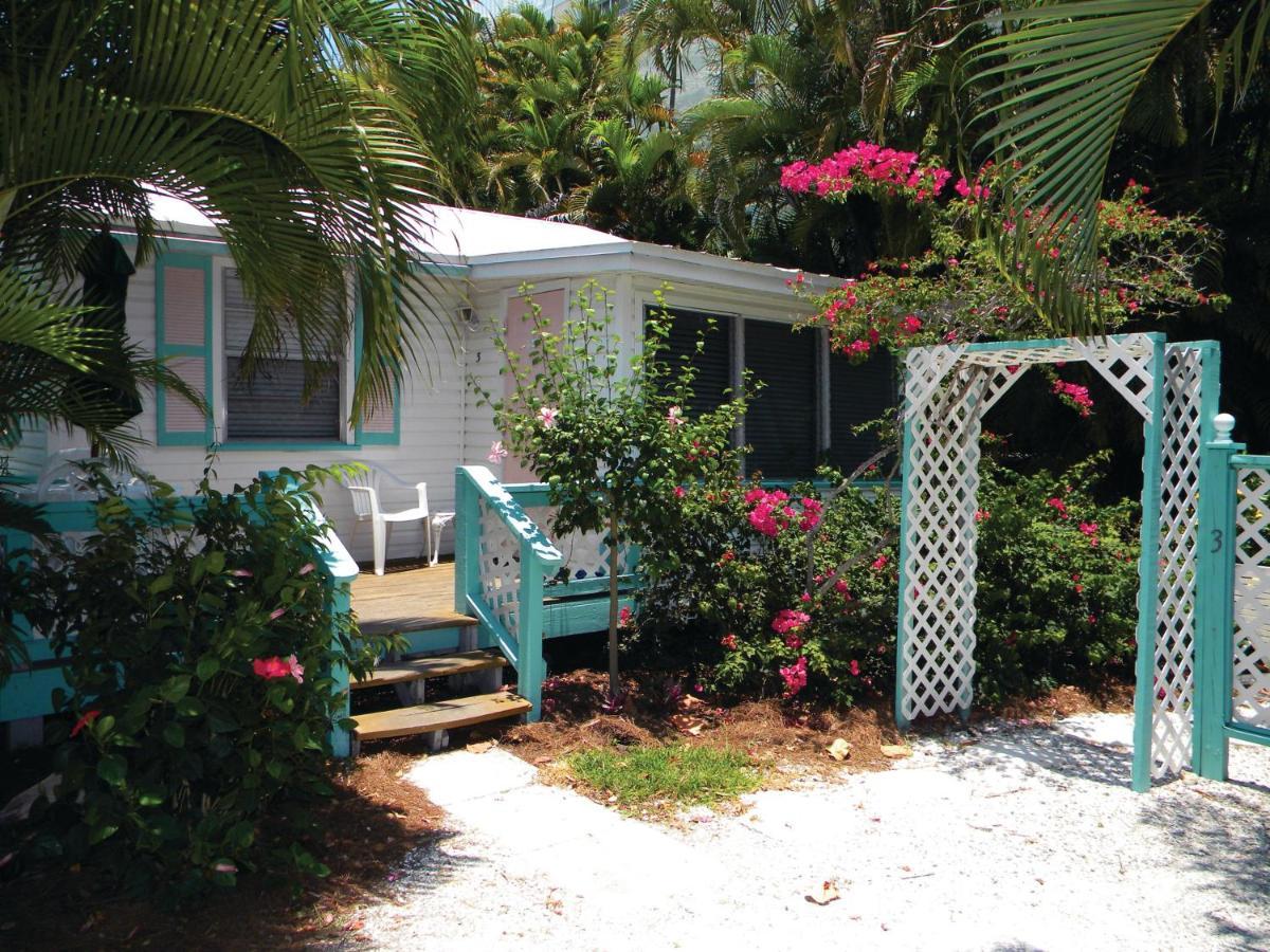 Gulf Breeze Cottages ซานิเบล ภายนอก รูปภาพ