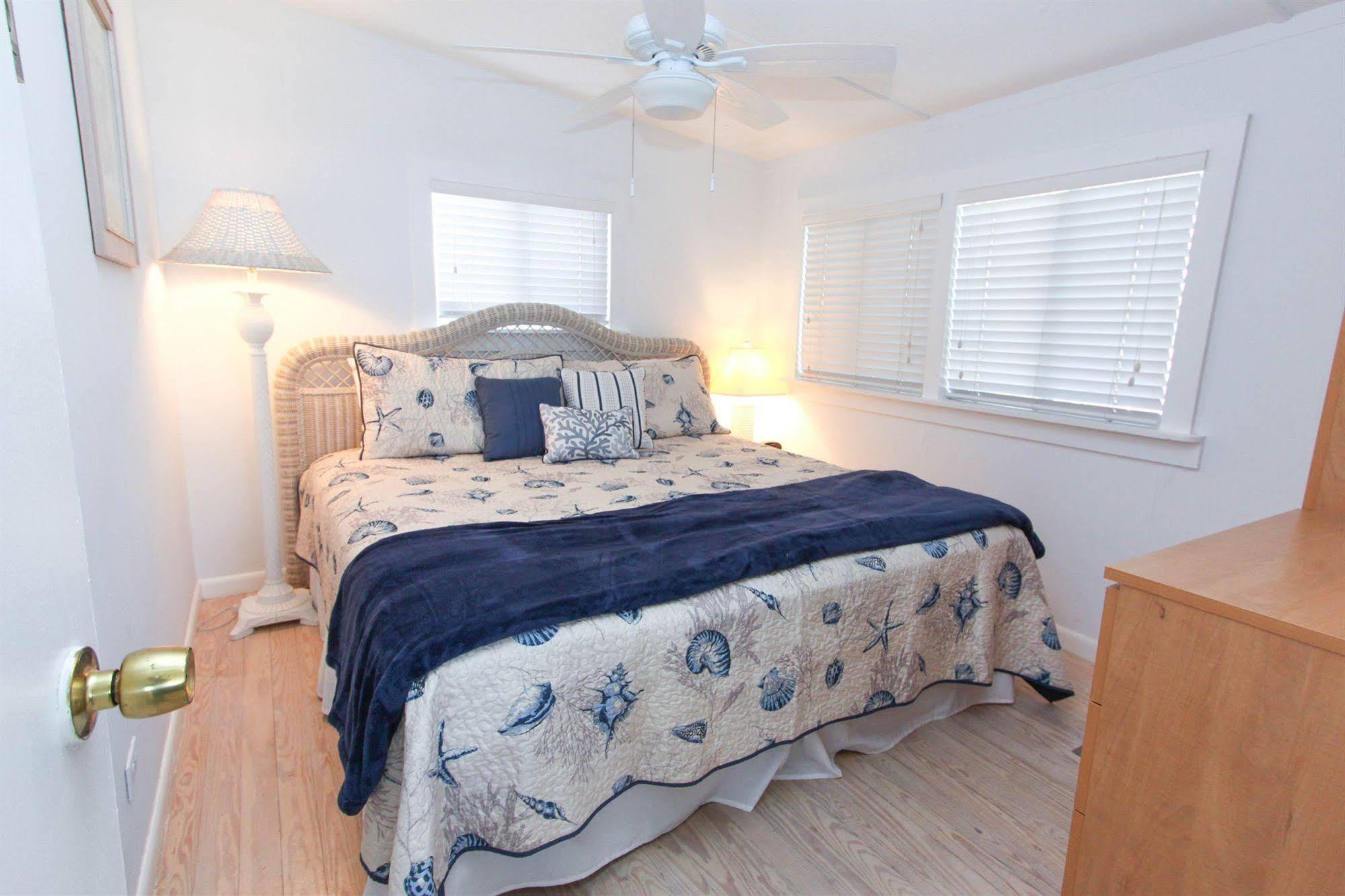Gulf Breeze Cottages ซานิเบล ภายนอก รูปภาพ